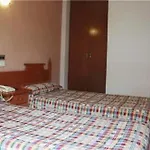 Konukevi Manos